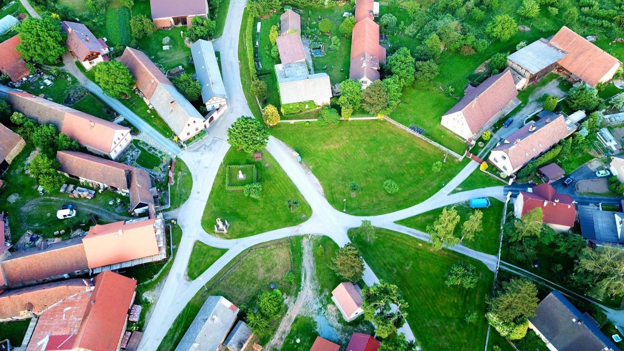 Roubenka Rozkos Villa Nové Město nad Metují Екстериор снимка