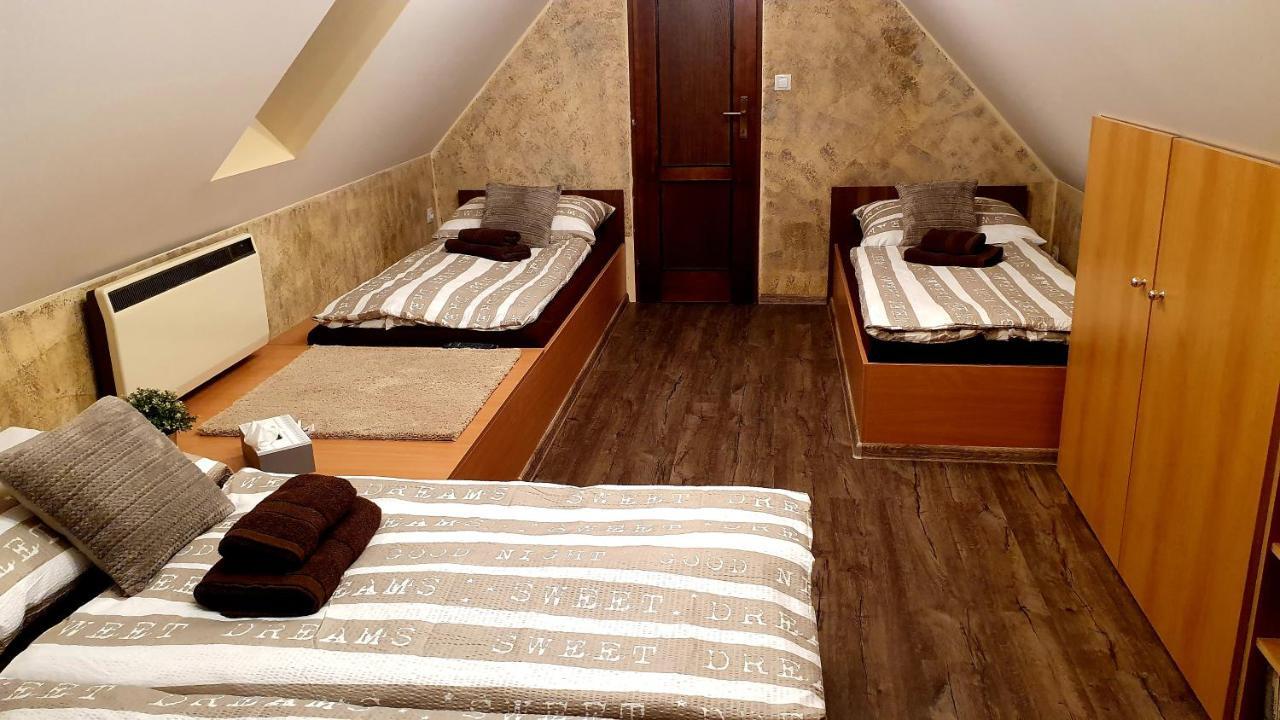 Roubenka Rozkos Villa Nové Město nad Metují Екстериор снимка