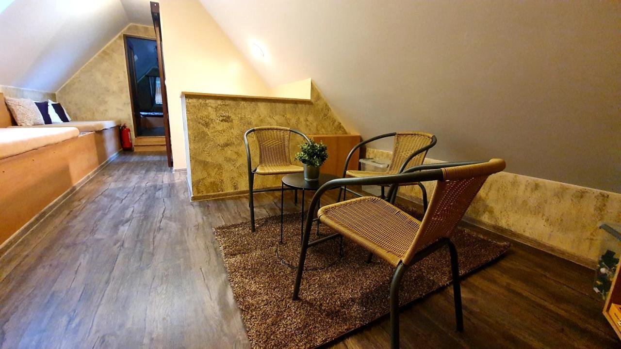 Roubenka Rozkos Villa Nové Město nad Metují Екстериор снимка